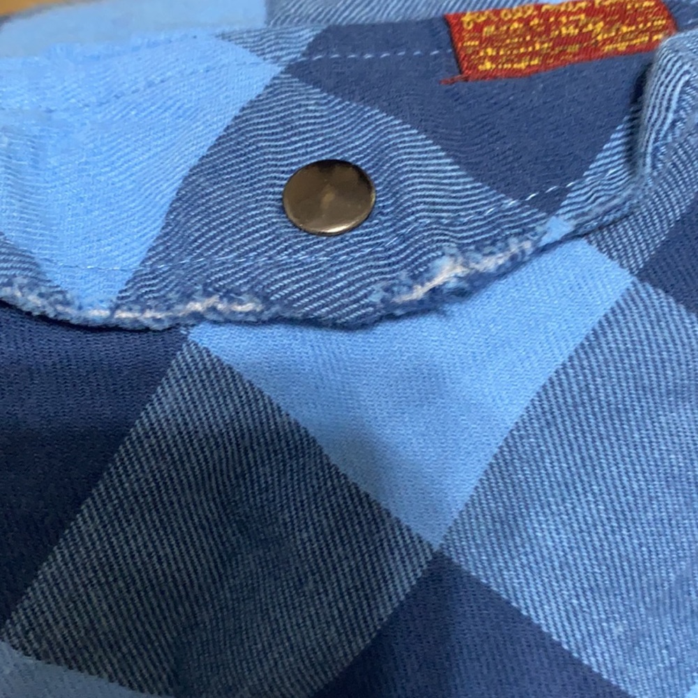Boys xl blue checkered button shirt - Picture 4 of 5